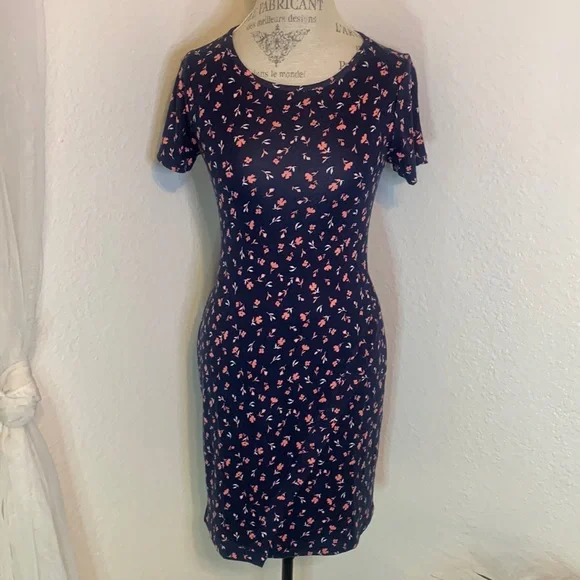 NWT 41 Hawthorn Brigitte Navy Floral Knit Dress NWT 41 Hawthorn Brigitte Navy Floral Knit Dress
